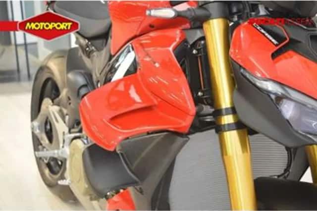 Ducati STREETFIGHTER (2026) thumbnail 6