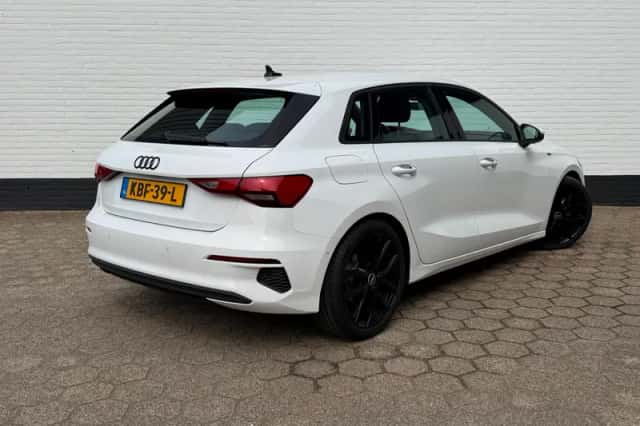 Audi A3 (2024) thumbnail 6