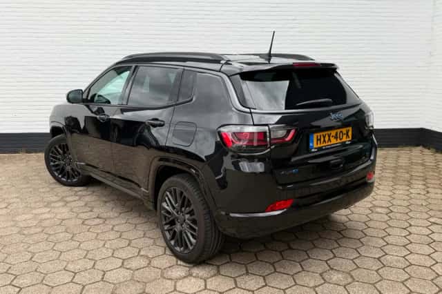 Jeep Compass (2022) thumbnail 3