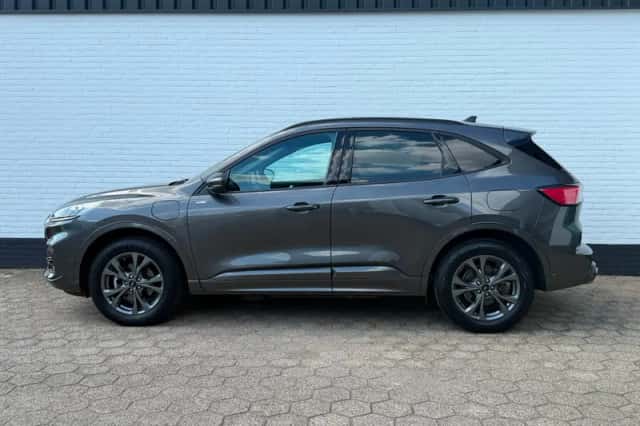 Ford Kuga (2021) thumbnail 2