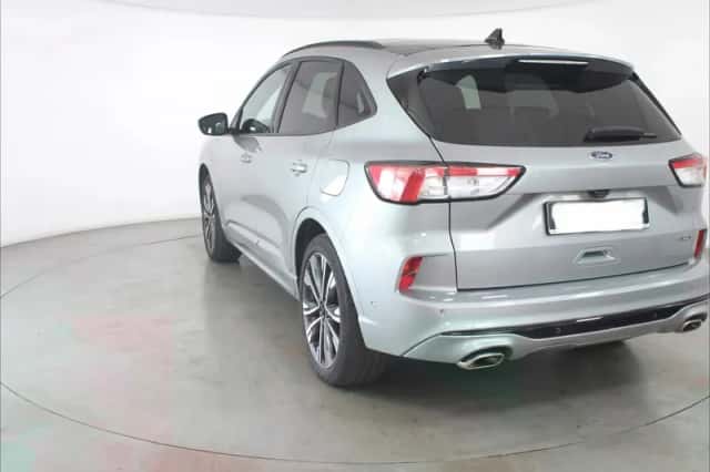 Ford Kuga (2021) thumbnail 2