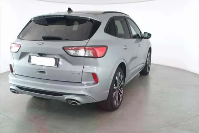 Ford Kuga (2021) thumbnail 4