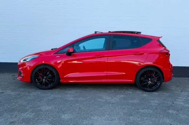 Ford Fiesta (2018) thumbnail 2