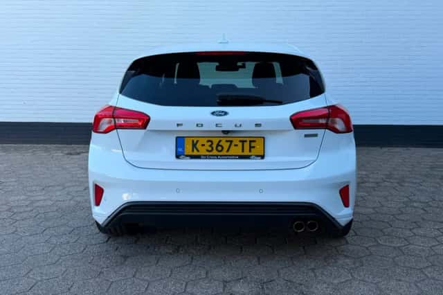 Ford Focus (2018) thumbnail 4