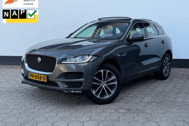 Jaguar F-Pace (2017) thumbnail 1