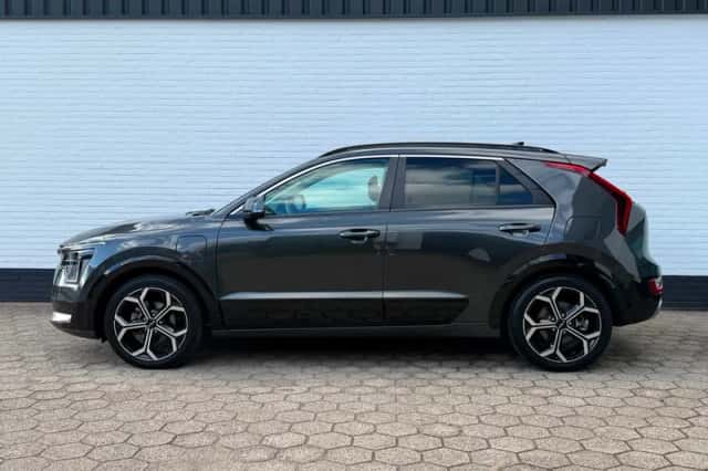 Kia Niro (2023) thumbnail 2