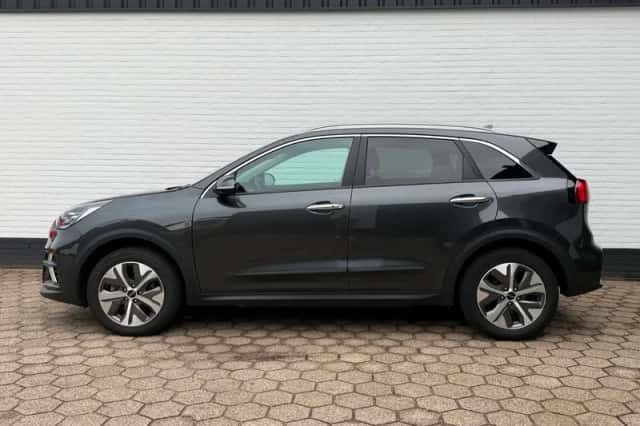 Kia Niro EV (2021) thumbnail 2