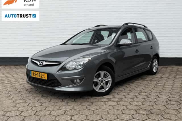 Hyundai i30 (2012) thumbnail 1