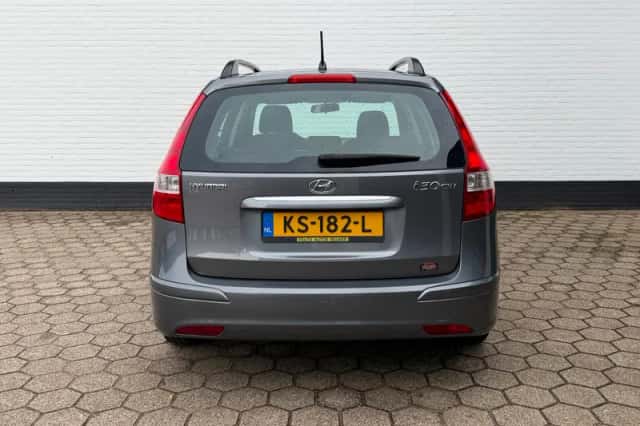 Hyundai i30 (2012) thumbnail 4