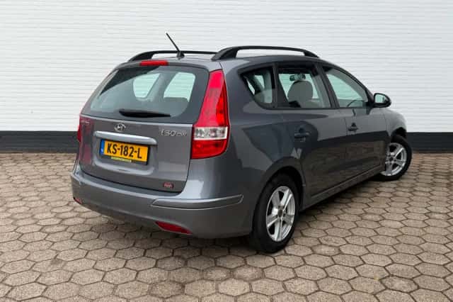 Hyundai i30 (2012) thumbnail 5