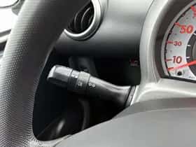 Peugeot 107 (2013) thumbnail 12