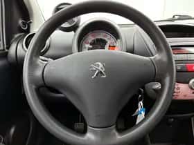 Peugeot 107 (2013) thumbnail 19