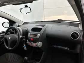 Peugeot 107 (2013) thumbnail 5