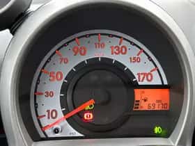 Peugeot 107 (2013) thumbnail 7