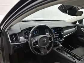 Volvo V90 (2019) thumbnail 2