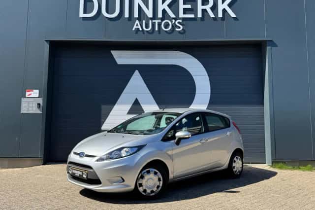 Ford Fiesta (2012) thumbnail 1