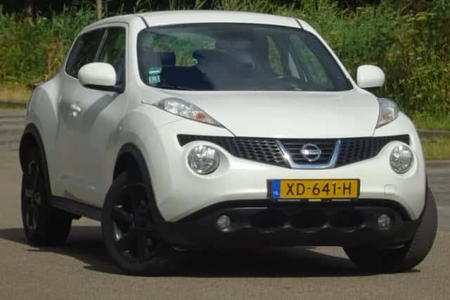 Nissan Juke (2011) thumbnail 4