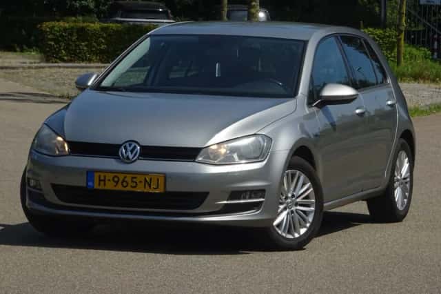 Volkswagen Golf (2014) thumbnail 1