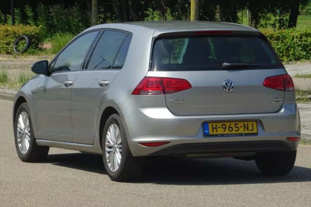 Volkswagen Golf (2014) thumbnail 2