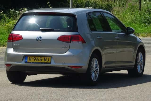 Volkswagen Golf (2014) thumbnail 3