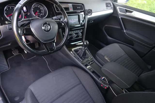 Volkswagen Golf (2014) thumbnail 5