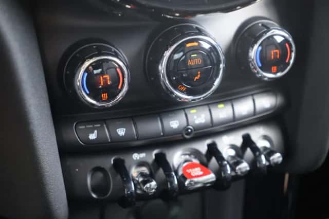 MINI Cooper (2014) thumbnail 14