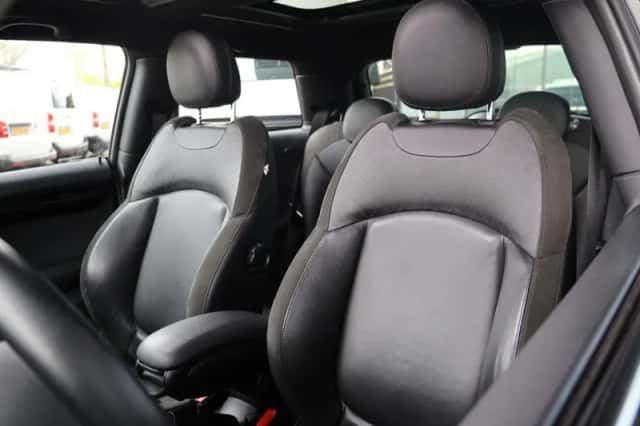 MINI Cooper (2014) thumbnail 15