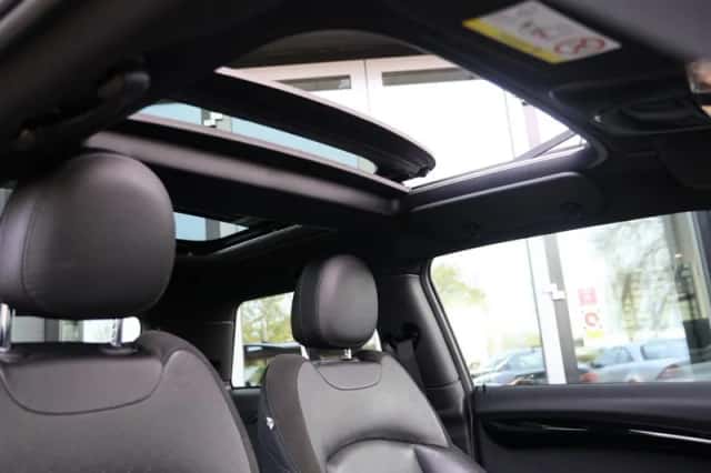 MINI Cooper (2014) thumbnail 17