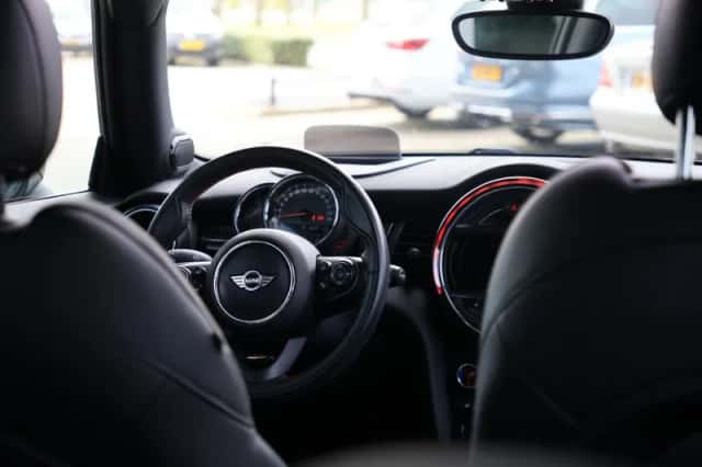 MINI Cooper (2014) thumbnail 18