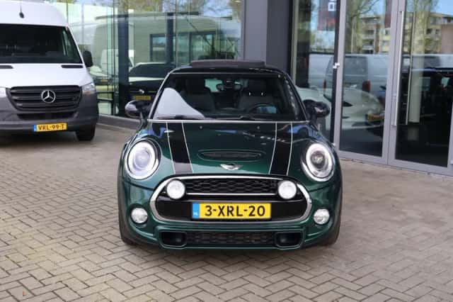 MINI Cooper (2014) thumbnail 3