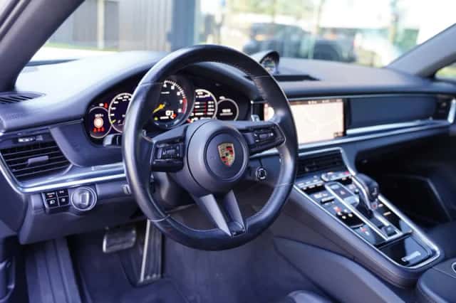 Porsche Panamera (2021) thumbnail 4