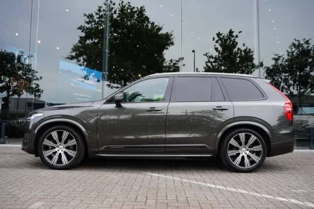 Volvo XC90 (2020) thumbnail 2