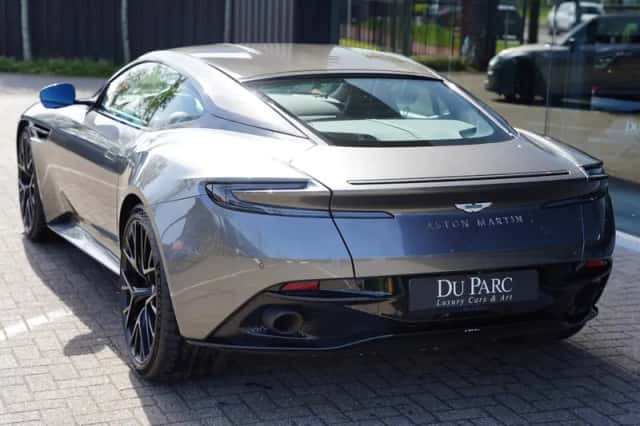 Aston Martin DB12 (2024) thumbnail 3