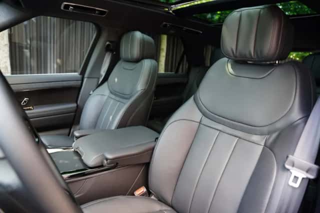 Land Rover Range Rover Sport (2026) thumbnail 6