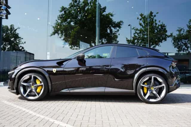 Ferrari Purosangue (2024) thumbnail 2