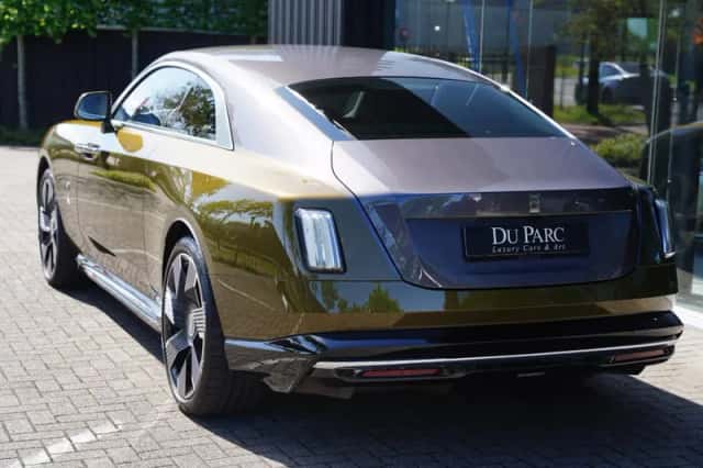 Rolls-Royce Spectre (2024) thumbnail 4