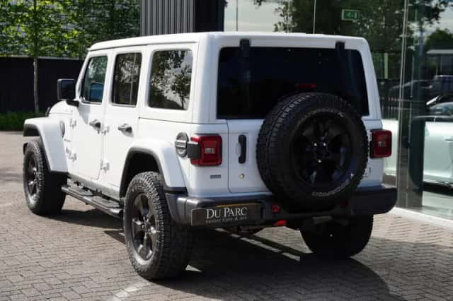 Jeep Wrangler (2019) thumbnail 3