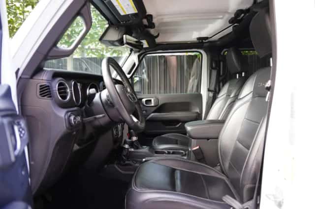 Jeep Wrangler (2019) thumbnail 5