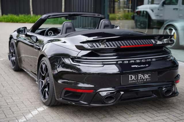 Porsche 911 (2022) thumbnail 5