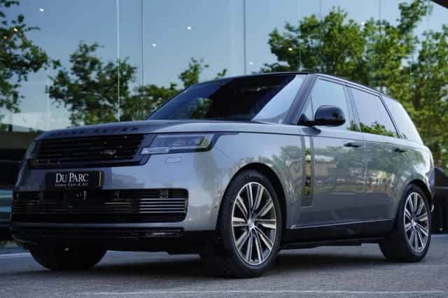 Land Rover Range Rover (2024) thumbnail 1