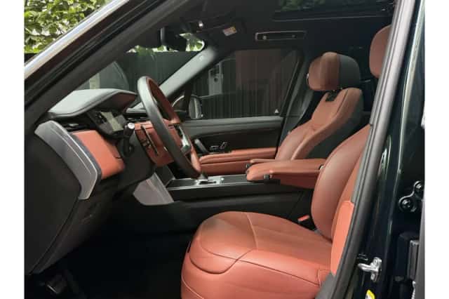 Land Rover Range Rover (2024) thumbnail 5