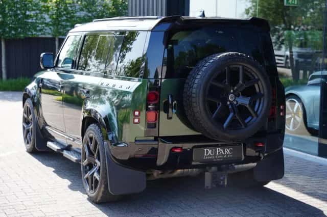 Land Rover Defender (2021) thumbnail 3