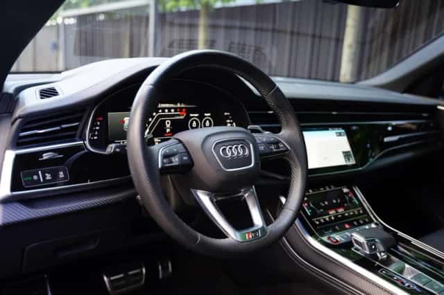 Audi RSQ8 (2021) thumbnail 4