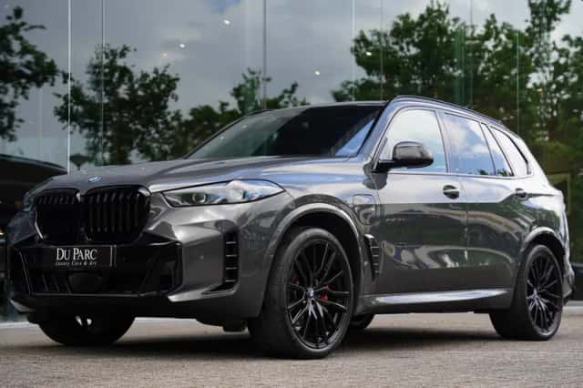 BMW X5 (2025) thumbnail 1