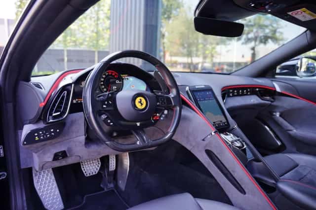 Ferrari Roma (2020) thumbnail 4