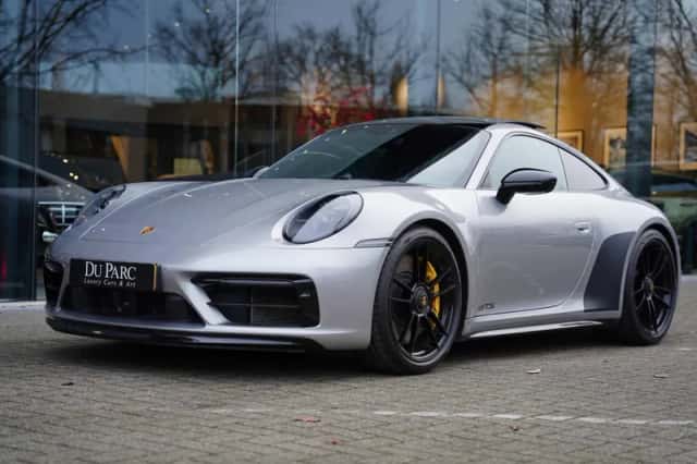 Porsche 911 (2022) thumbnail 1