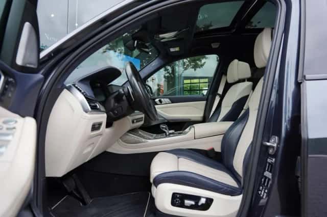 BMW X7 (2019) thumbnail 5