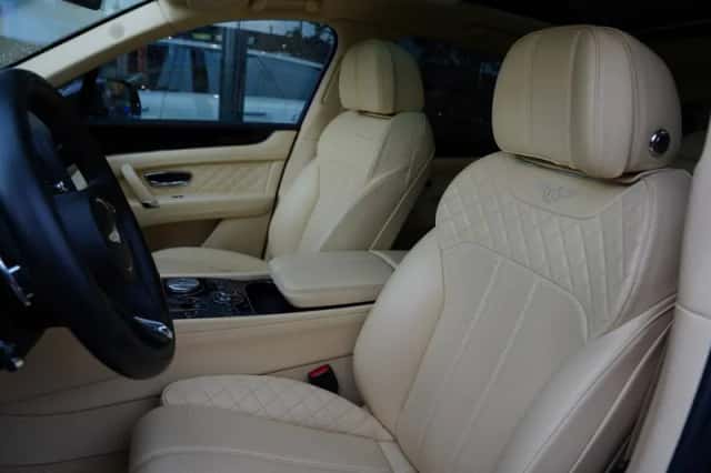 Bentley Bentayga (2019) thumbnail 6