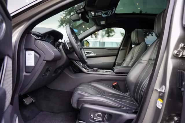 Land Rover Range Rover Velar (2019) thumbnail 5