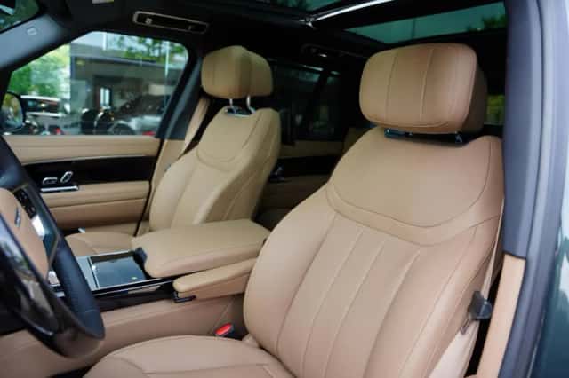 Land Rover Range Rover (2025) thumbnail 6